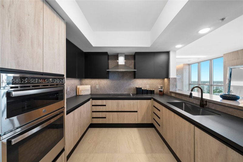 Condo for sale at Diplomat Residences 1506