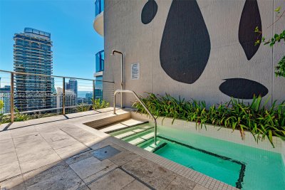 Aluguel de apartamento no SLS Lux Brickell 1207