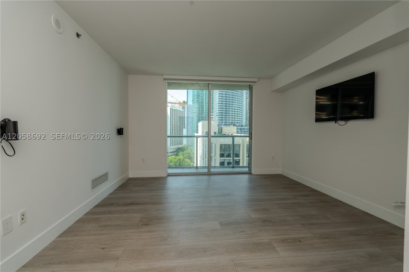 Comprar apartamento en 500 Brickell East Tower 1407