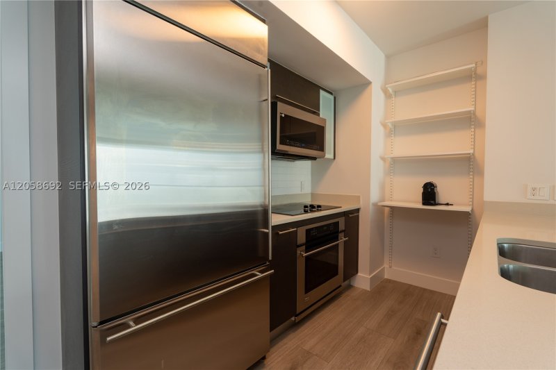Comprar apartamento en 500 Brickell East Tower 1407