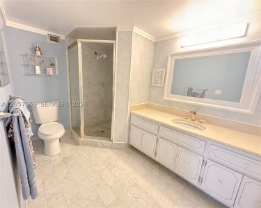 Aluguel de apartamento no La Mer Estates 1803
