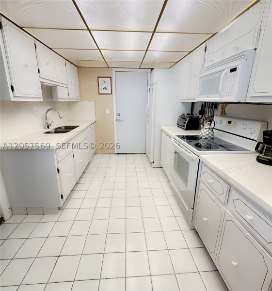 Apartment for rent at La Mer Estates 1803