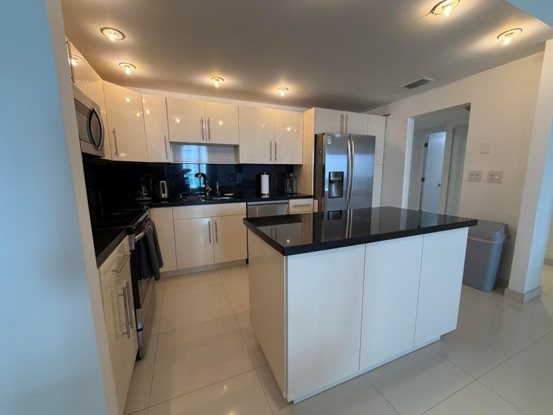 Comprar apartamento no Ocean View 1603