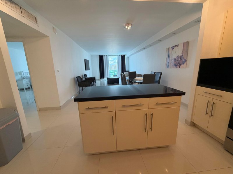 Comprar apartamento no Ocean View 1603