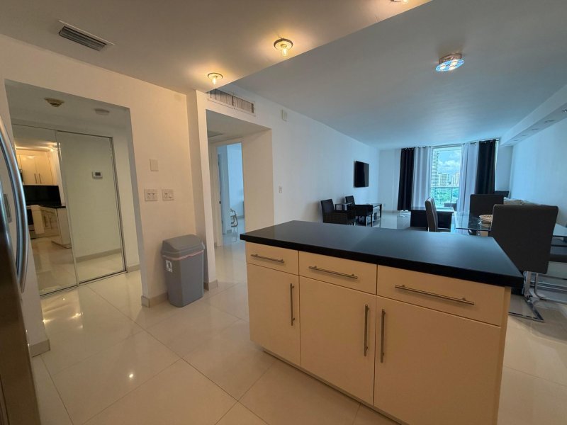Comprar apartamento no Ocean View 1603