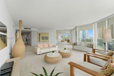 Oceania 4 Apt #544