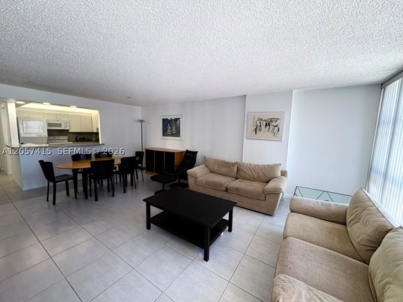 Alquiler de apartamento en Brickell Place III A811