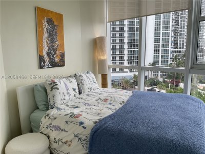 Comprar apartamento no Trump Royale 901A