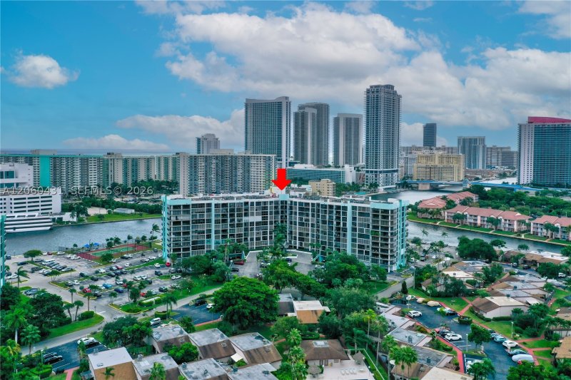 Comprar apartamento en 200 Leslie 329