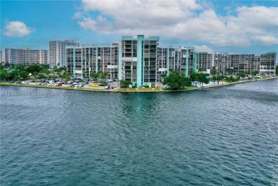 Comprar apartamento no 200 Leslie 329