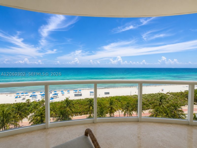 Comprar apartamento en Akoya 802