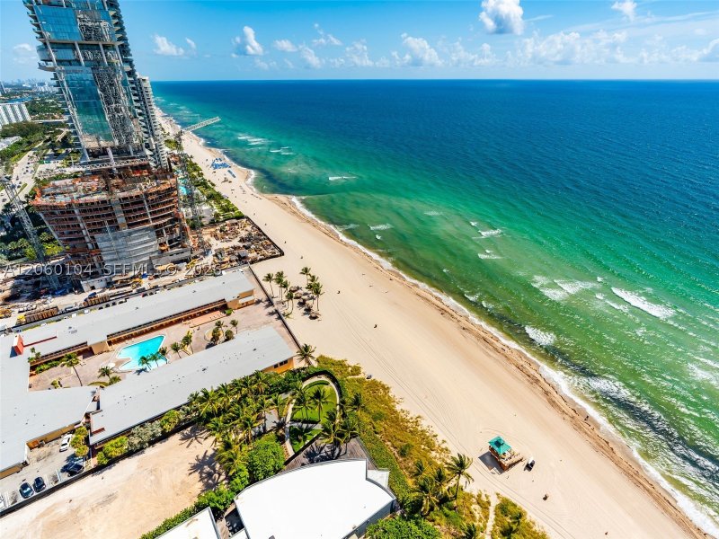 Comprar apartamento no Trump Royale 4106
