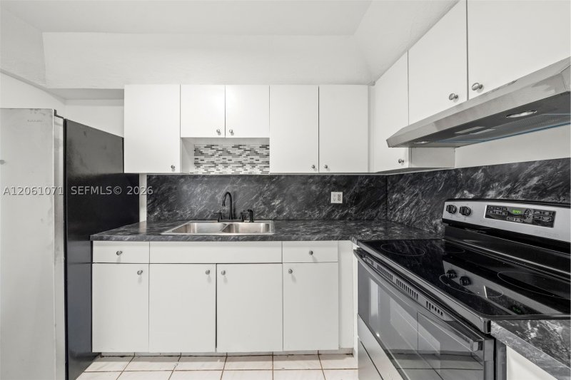 Apartment for rent at Coastal Towers 1628