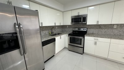 Comprar apartamento no Winston Towers 1808