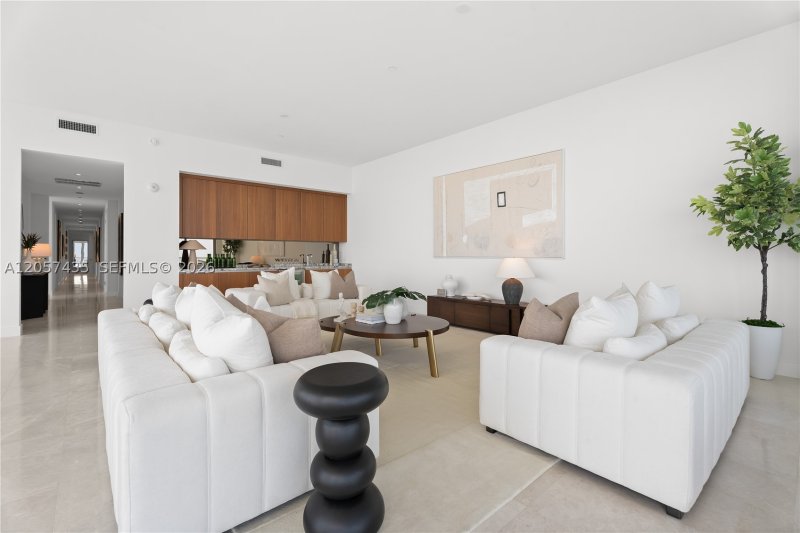 Comprar apartamento no Una Residences at Brickell PH4302