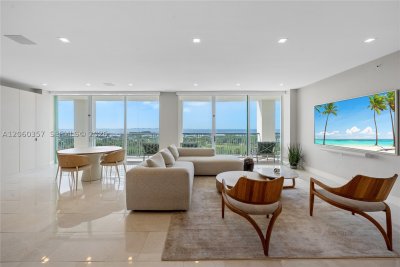Ritz Carlton Coconut Grove Apt #802