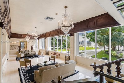 Comprar apartamento no Parker Plaza Estates 2223