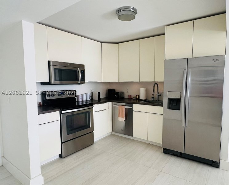 Apartment for rent at 200 Leslie 1017