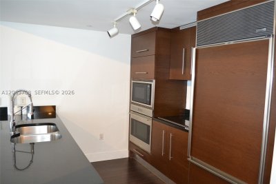 Comprar apartamento no Icon Brickell Tower I 1814
