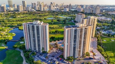 Comprar apartamento en Coronado I 1702