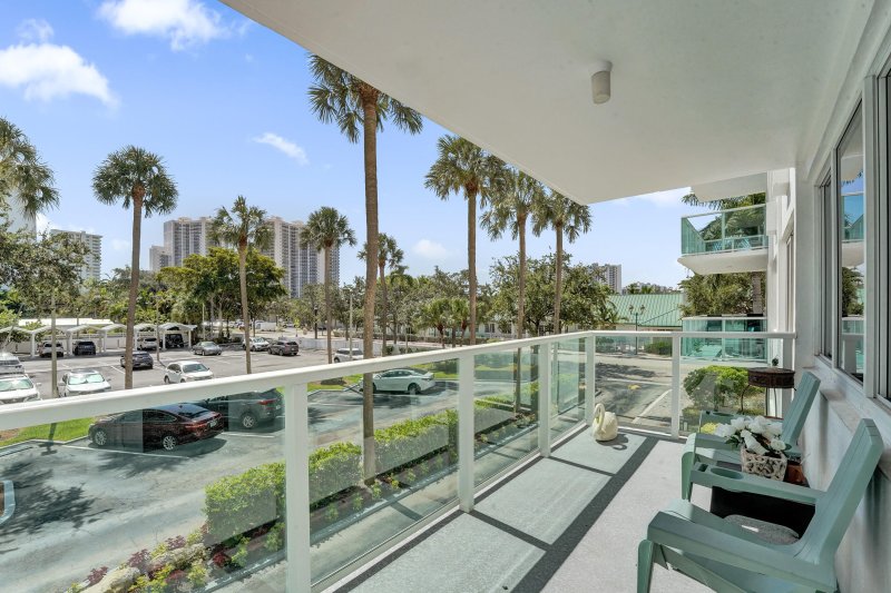 Condo for sale at Coral Ridge Towers 214