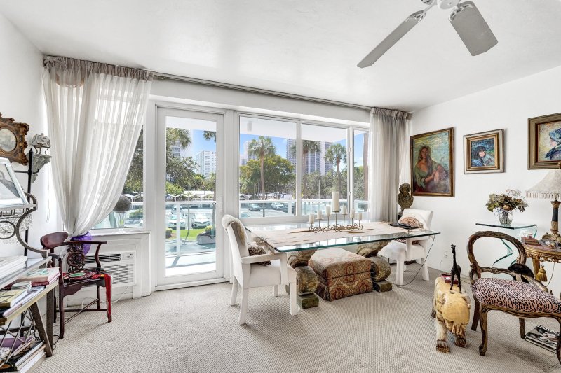 Condo for sale at Coral Ridge Towers 214