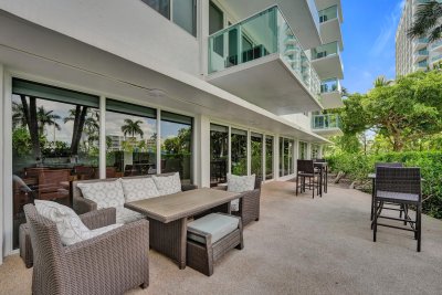 Comprar apartamento no Coral Ridge Towers 214