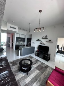 Comprar apartamento en The Bond 4202
