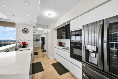 Aluguel de apartamento no Beach Club Two 3606