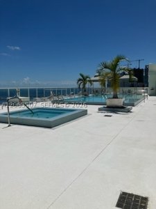 Alquiler de apartamento en Emerald Brickell 2004