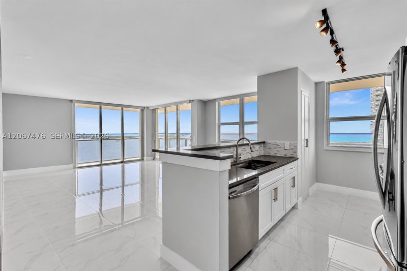 Condo for sale at Mark on Brickell 3211