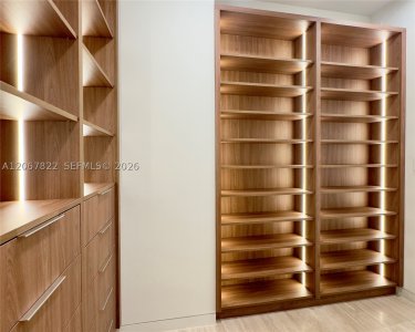 Comprar apartamento en Vita at Grove Isle M502