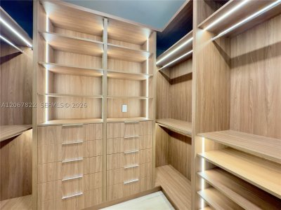 Comprar apartamento en Vita at Grove Isle M502