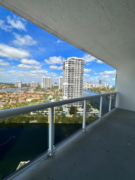 Apartment for rent at Waterview 1949
