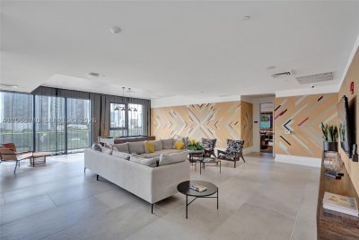Comprar apartamento no Hyde Midtown 2705