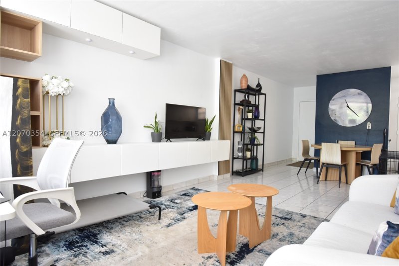 Apartment for rent at Lincoln Towers B302