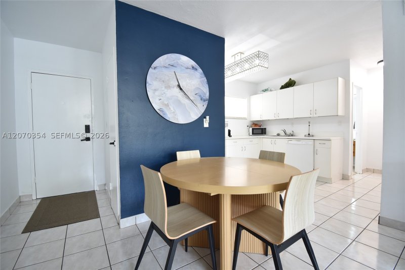 Apartment for rent at Lincoln Towers B302