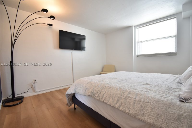Apartment for rent at Lincoln Towers B302