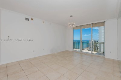 Comprar apartamento no 2080 Ocean Drive MPH09