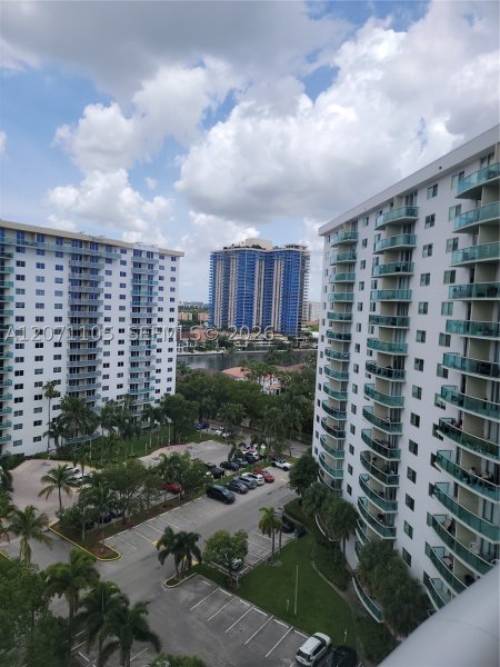 Apartment for rent at Ocean View 1207