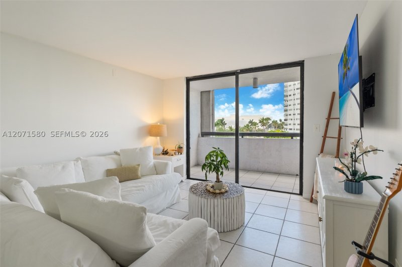 Condo for sale at Parc Plaza 5D