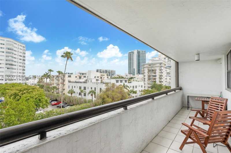 Condo for sale at Parc Plaza 5D