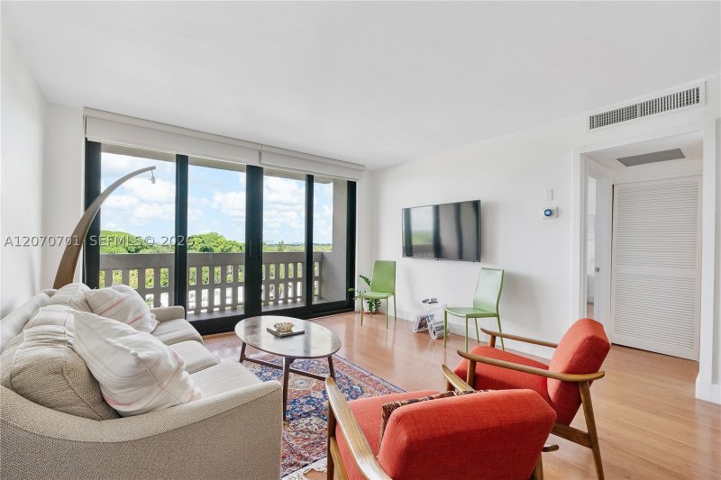 Condo for sale at Gables Waterway Towers 917