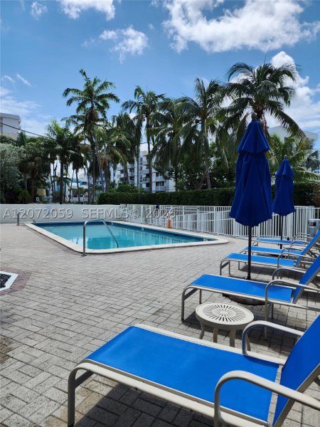 Condo for sale at West Bay Plaza 506