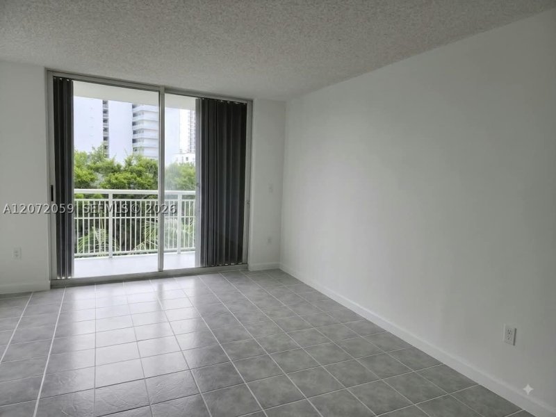 Condo for sale at West Bay Plaza 506