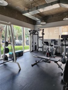 Comprar apartamento no West Bay Plaza 506