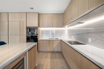 Comprar apartamento en Eighty Seven Park 705