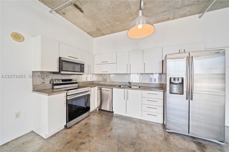 Condo for sale at The Yorker 702