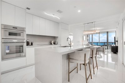 Alquiler de apartamento en Aria Reserve Miami 2702
