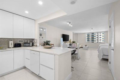 Comprar apartamento en Roney Palace 1014